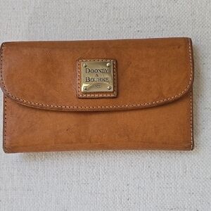 Dooney & Bourke Tan Leather Wallet